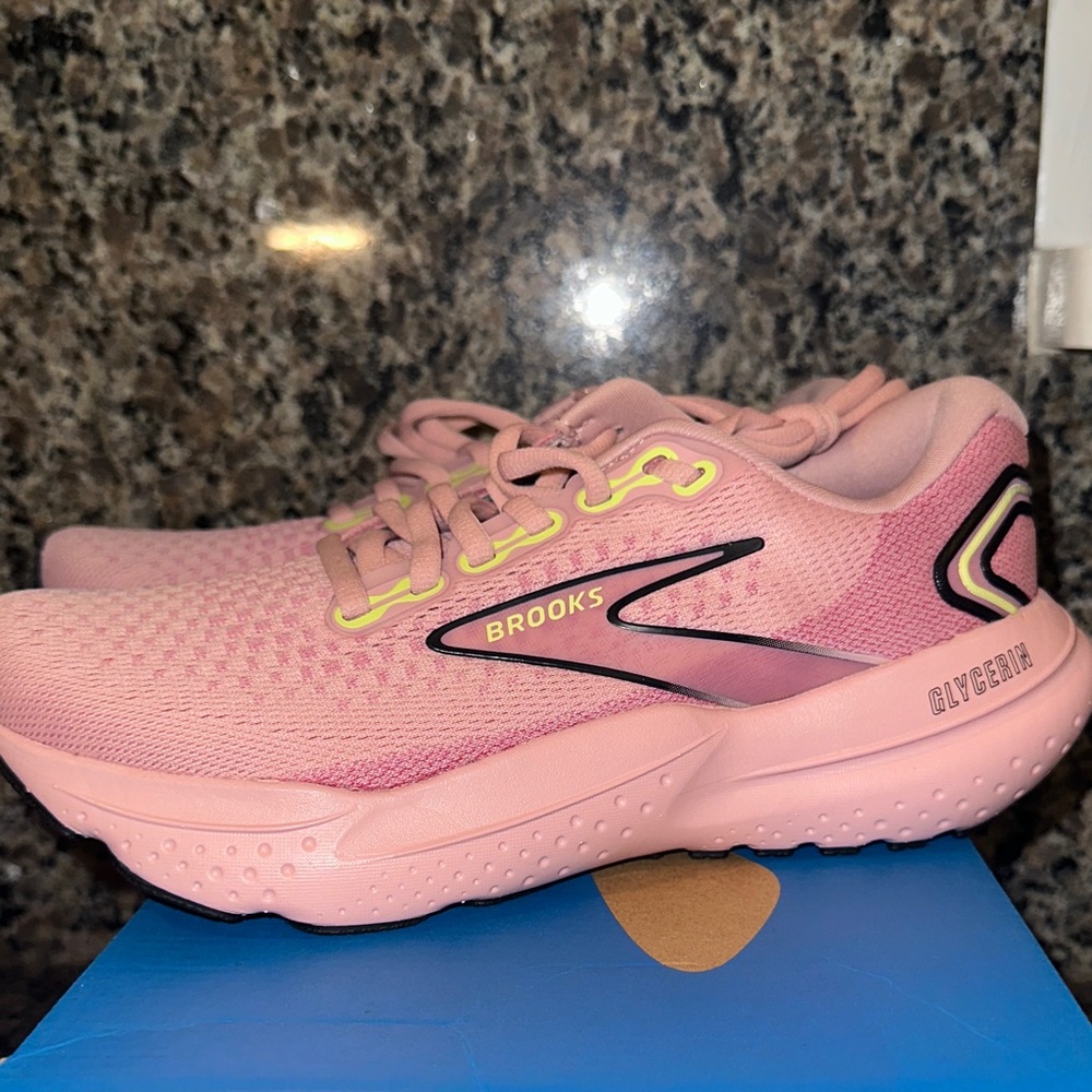 Brooks Glycerin 21 Pink Running Shoes with Yellow Eyelet Accents
